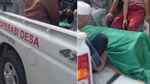 Mobil Kopdes Merah Putih Desa Buniwanngi, Surade, Sukabumi yang dipakai untuk mengangkut jenazah. (Sumber: Istimewa)