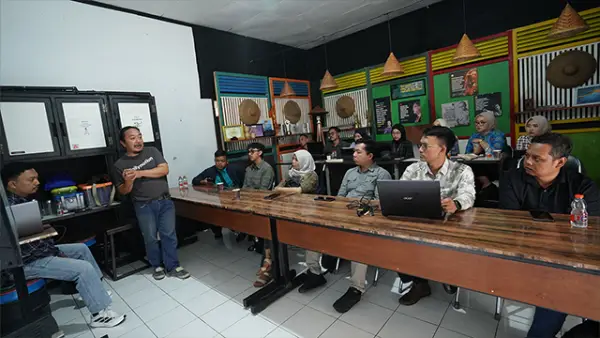 Peserta pelatihan Press Release AI dan Media Sosial di Sukabumiupdate Institute, Kamis 7 Mei 2026. (Sumber : Sukabumiupdate.com).