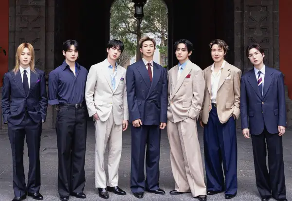 Datangi Istana Presiden Meksiko, BTS Disambut 50 Ribu ARMY (Sumber : X/@bts_bighit)