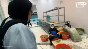 Wakil Kepala BGN Bidang Komunikasi Publik dan Investigasi, Nanik Sudaryati Deyang saat sidak ke SPPG Nyalindung Mekarsari, Kabupaten Sukabumi, Rabu (6/5/2026) | Foto : dok.bgn