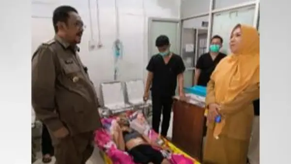 Bupati Sukabumi saat sidak RS Palabuhanratu usai viral pasien tak dilayani. (Sumber: Istimewa)