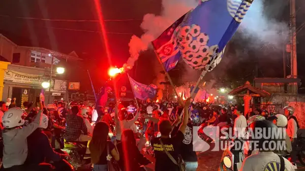 Ilustrasi konvoi kemenangan Persib atas Persija di Sukabumi. (Sumber: Dok SU)