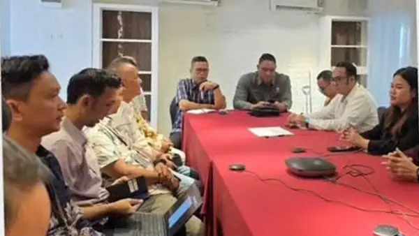 Bapenda Kabupaten Sukabumi bersama Bank BJB KCP Palabuhanratu menggelar Focus Group Discussion (FGD) terkait penguatan Sistem Transaksi Pembayaran Pajak, Jumat (8/5/2026). (Sumber Foto: IG Bapenda)