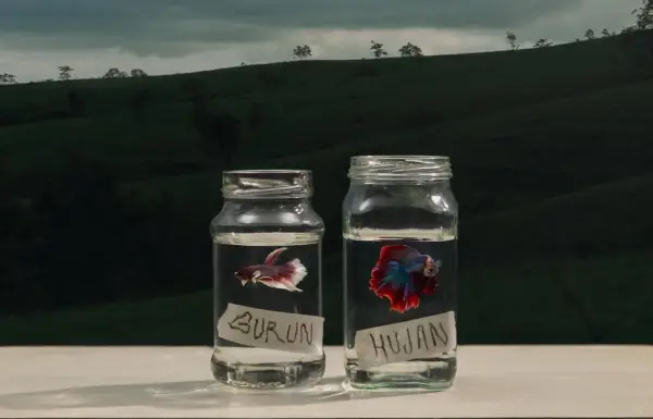 Lirik Lagu Gurun Hujan Juicy Luicy, Tentang Harapan Bertemu Mantan dan Kerinduan (Sumber : Instagram/@juicyluicyband)