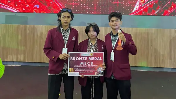 Mahasiswa Nusa Putra peraih Bronze Medal. (Sumber: Istimewa)