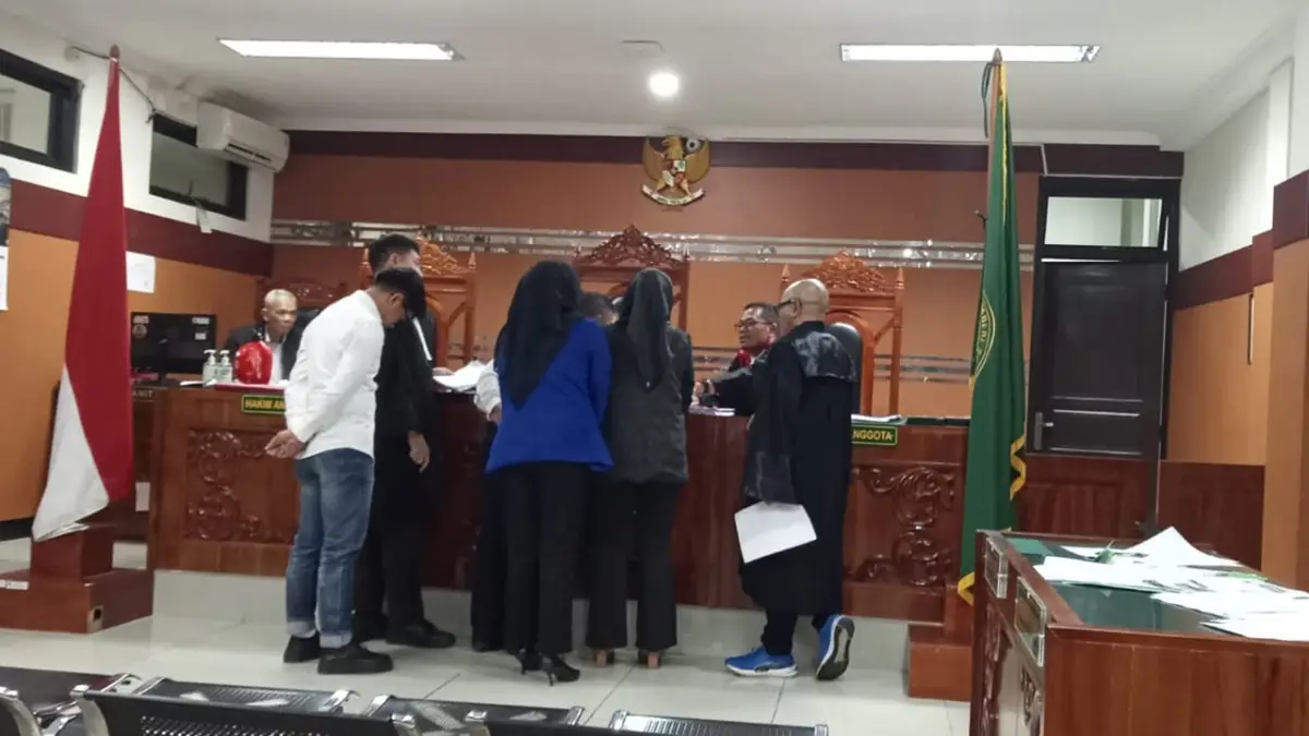 Fakta Baru Sidang MBG Sukabumi: Dua Cek Kosong dan Pesanan Food Tray Mandek