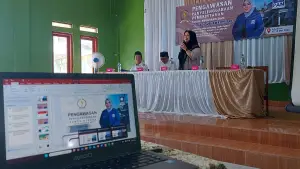 Kegiatan Pengawasan Penyelenggaraan Pemerintahan oleh Anggota DPRD Jabar, Dessy Susilawati di Cibadak Kabupaten Sukabumi (Sumber: dok tim)