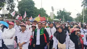 Aksi unjuk rasa ratusan guru madrasah tuntut kesetaraan hak PPPK di DPR RI, Rabu (20/5/2026). (Sumber: Istimewa)