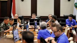 Wagub Jabar Erwan Setiawan saat memimpin Rakor pengamanan Persib vs Persijap di Gedung Sate, Kota Bandung, Selasa (19/5/2026). (Sumber Foto: Biro Adpim Pemprov Jabar)