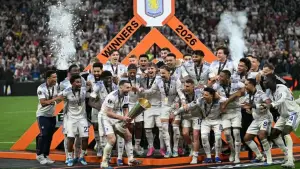 Selebrasi para pemain Aston Villa setelah berhasil menjuarai Liga Eropa (Sumber: web/espn.com)