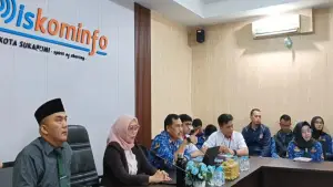 Rapat evaluasi layanan internet satu pintu di ruangan rapat Kantor Diskominfo dihadiri pihak provider, serta perwakilan dari berbagai perangkat daerah pada Pemerintah Kota Sukabumi, pada 20 Mei 2026 | Foto : dok. kominfo