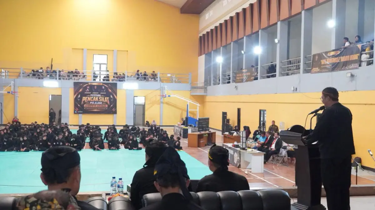 Bupati Asep Japar Buka Festival Pencak Silat Pelajar di GOR Cisaat, 250 Atlet Siap Tarung