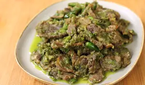 Resep Daging Cabai Hijau, Pedas Gurih untuk Keluarga di Hari Idul Adha (Sumber : Youtube | Devina Hermawan)