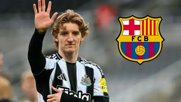 Pemain Newcastle United, Anthony Gordon dikabarkan selangkah lagi gabung Barcelona (Sumber: web/bbc.com)