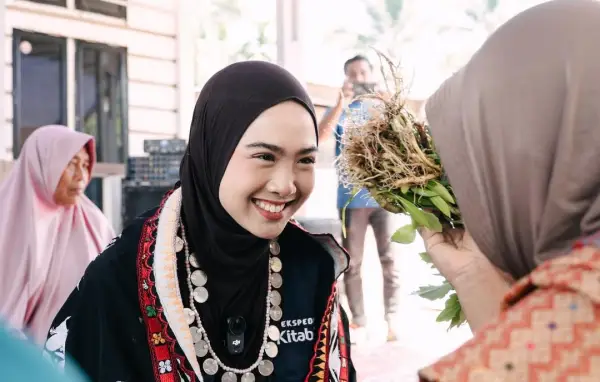 Usai Ungkap Kondisi Aceh Pascabanjir, Finalis Miss Universe Indonesia 2025 Diteror (Sumber : Instagram/@afinasyf)
