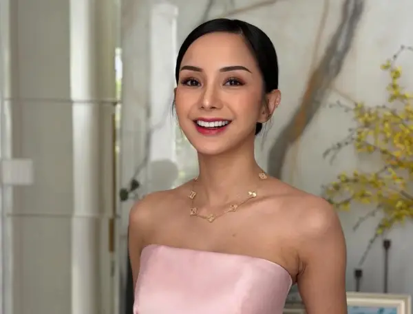 Kirana Larasati Kecewa Nonton Konser F4, Tiket Rp14 Juta Malah Dapat Punggung (Sumber : Instagram/@kiranalarasati)