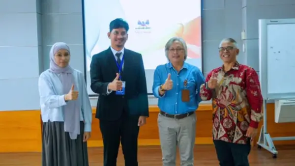 Kepala BP Mektan Jabar Anggi Jingga (kedua dari kiri) bersama Kadistanhorti Dadan Hidayat dan coach serta penguji RAP. (Sumber Foto: IG Distanhorti Jabar)