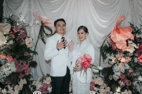 Adhisty Zara Umumkan Pernikahan dengan Tsaqib dan Kehamilan (Sumber : Instagram/@zaraadhsty)