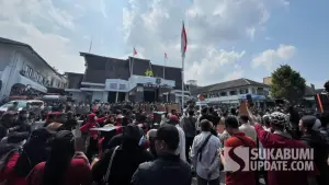 Aksi 2.6.26 di Balai Kota Sukabumi (Sumber: sukabumiupdate)