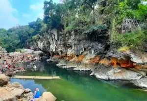 Sanghyang Kenit di Bandung Barat (Sumber : Gmaps/Roni Roni)