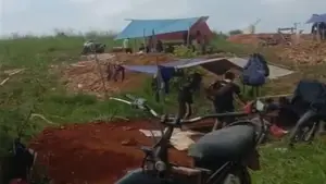 Aktivitas pertambangan emas di eks HGU Perkebunan Nagawarna, Desa Lengkong, Kecamatan Lengkong, Kabupaten Sukabumi | Foto : dok. warga