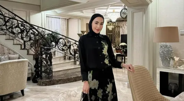 Belum Selesai Kasus Hera, ART Baru Erin Taulany Kabur Lompat Pagar Rumah (Sumber : Instagram/@erintaulany)