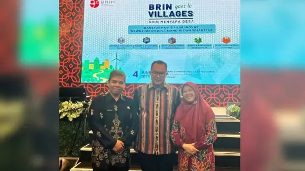Kepala Bapperida Kabupaten Sukabumi Toha Wildan Athoilah (kiri) saat mengikuti kegiatan BRIN menyapa desa di Jakarta. (Sumber : IG Bapperida)