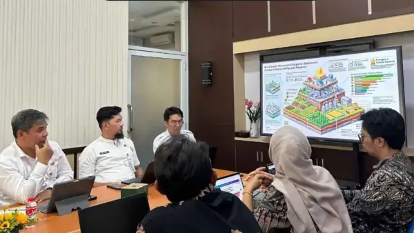 Bapperida Kabupaten Sukabumi saat menggelar audiensi bersama LLDIKTI Wilayah IV Kemendiktisaintek terkait program Kampus Berdampak, Rabu (3/06/2026). (Sumber Foto: IG Bapperida Kabupaten Sukabumi)