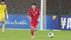 Aksi Mathew Baker saat membela Timnas Indonesia U-17 (Sumber: Instagram/@mat_baker09)