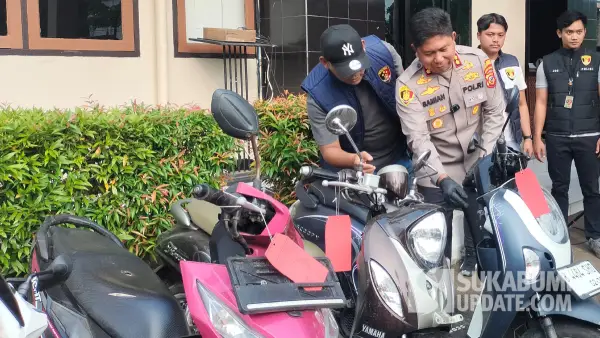 Kapolres Sukabumi AKBP Samian cek barang bukti curanmor (Sumber: sukabumiupdate)