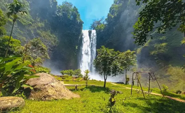 Curug Sanghyang Taraje, salah satu air terjun eksotis di Garut Selatan yang bisa dikunjungi saat liburan (Sumber : Gmaps/Siti Ajeng)