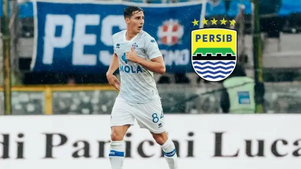 Aksi Tommaso Cassandro saat membela Como di Serie B (Sumber: Instagram/@tommasocassandro)