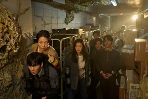 Cuplikan film colony, film zombi Korea yang sedang tayang dibioskop (Sumber : Mydramalist)