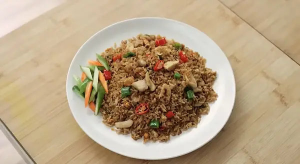 Resep Nasi Goreng ala Solaria, Menu Enak dan Favorit untuk Sarapan (Sumber : Youtube | Devina Hermawan)