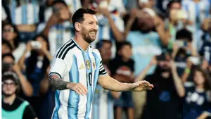 Aksi Lionel Messi setelah berhasil membobol gawang Islandia (Sumber: Instagram/@afaseleccion)