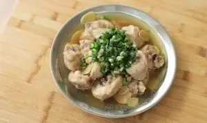Resep Ayam Kukus Jahe, Menu Menghangatkan dan Enak untuk Keluarga (Sumber : Youtube | Devina Hermawan)