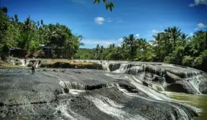 Curug Banteng salah satu destinasi wisata berupa air terjun eksotis di Jampangkulon, Sukabumi (Sumber : Gmaps/Entis Sulesutisna)