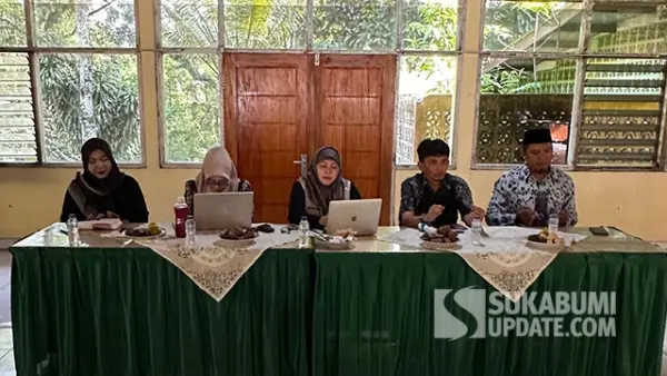 Rapat evaluasi penilaian KLA DP3A Kabupaten Sukabumi bersama DP3A Provinsi Jawa Barat di Pendopo Pelabuhanratu. (Sumber : SU/Turangga Anom).