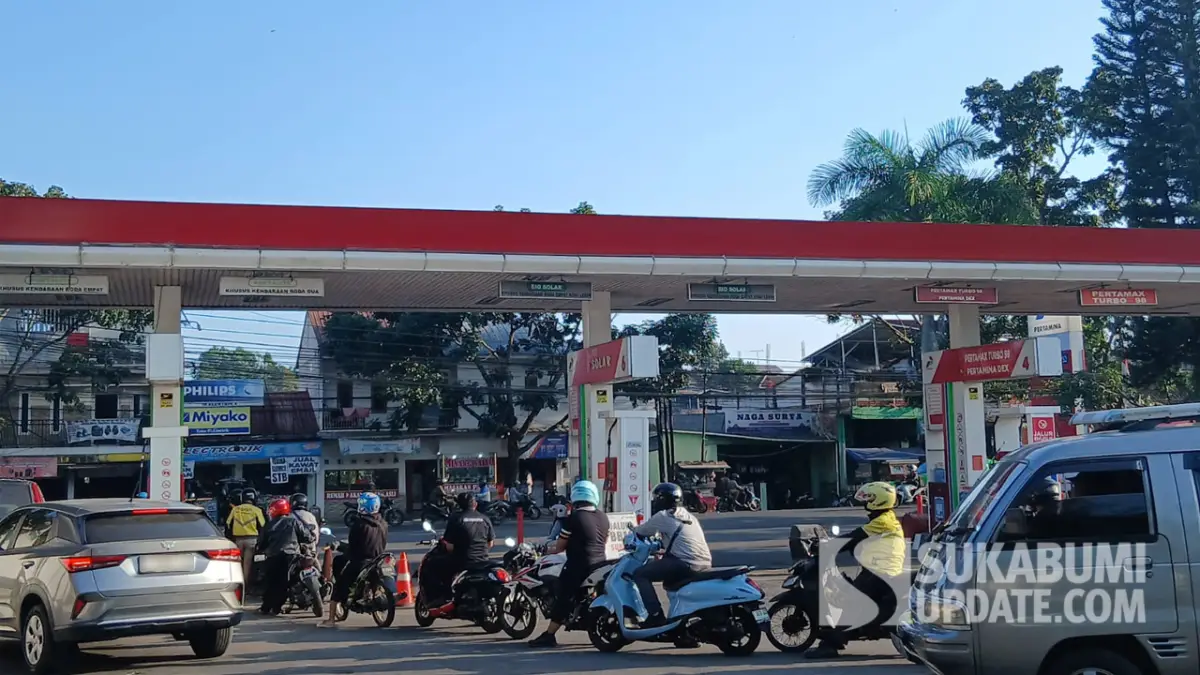 Dampak Harga Pertamax Naik, Penjualan BBM di SPBU Warung Adang Sukabumi Masih Stabil
