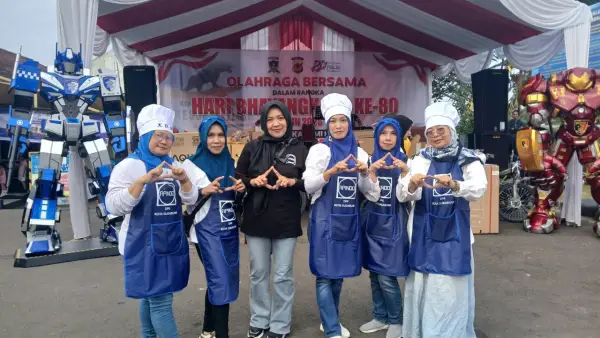 Pelaku usaha dalam HUT Bhayangkara di Kota Sukabumi. (Sumber: Istimewa)