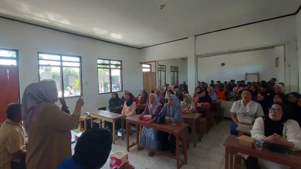 Anggota DPRD Jabar Dessy Susilawati reses III di Pamuruyan Cibadak (Sumber: dok tim)