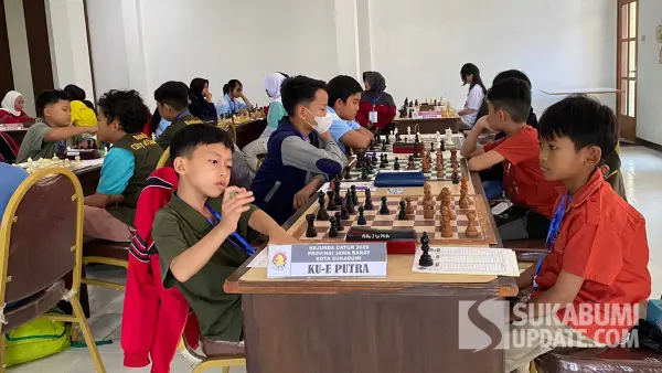 Momen pecatur cilik saat mengikuti Kejurda Catur Jabar 2026 Kota Sukabumi, Selasa (16/6/2026). (Sumber Foto: SU/Asep Awaludin)