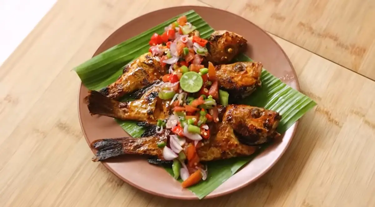 Resep Ikan Panggang Madu Sambal Dabu-Dabu, Rasa Gurih Manis yang Menggoda