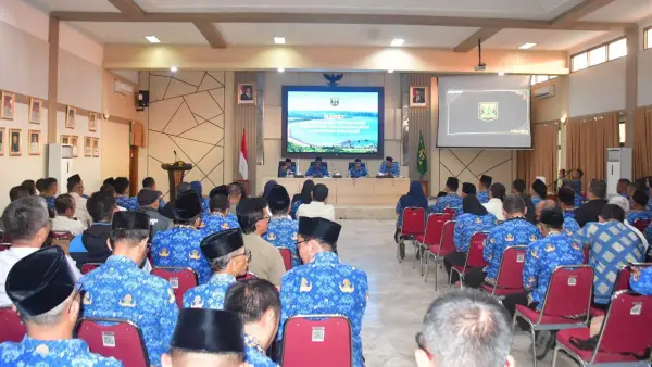 Rapat Optimalisasi Peningkatan PAD Kabupaten Sukabumi yang digelar di Aula Sekretariat Daerah Kabupaten Sukabumi, Rabu (17/6/2026). (Sumber: Dokpim)