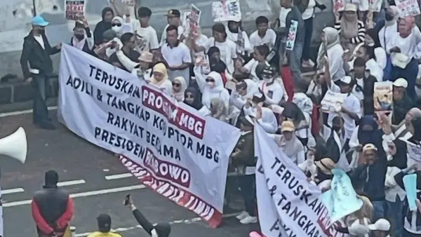 Aksi mahasiswa menolak MBG marak di sejumlah daerah di Indonesia | Foto : X.com @boxxtoc