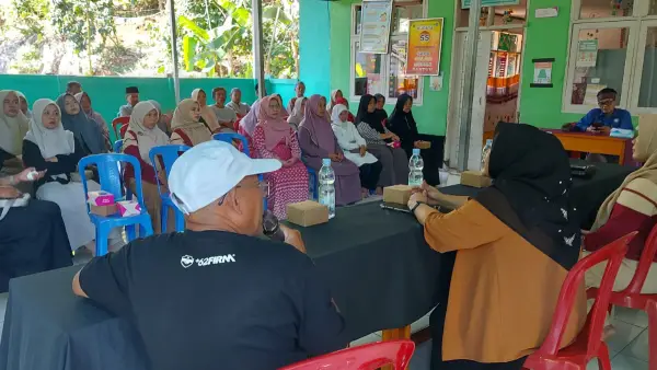 Reses anggota DPRD Jabar Dessy Susilawaty di Pangkalan Cikidang Kabupaten Sukabumi (Sumber: dok tim)