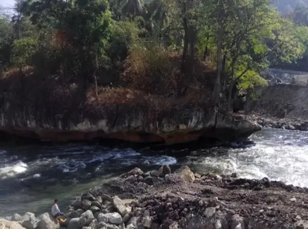 Sanghyang Tikoro tidak hanya menawarkan keindahan alam, tempat ini juga menyimpan sejarah panjang tentang asal muasal daratan Bandung (Sumber : Gmaps/muhamad marselinus)