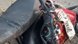 Kondisi motor korban kecelakaan KA Pangrango tabrak truk perlintasan alternatif Karangtengah cibadak Sukabumi (Sumber: dok warga)