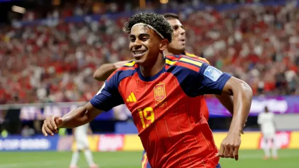 Selebrasi Lamine Yamala setelah berhasil mencetak gol untuk Spanyol saat menghadapi Arab Saudi (Sumber: web/espn.com)