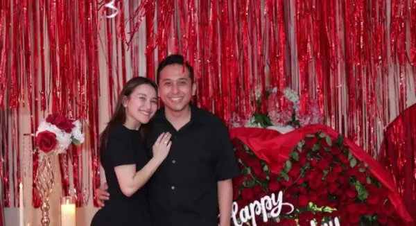 Rayakan Ulang Tahun Bersama, Ayu Ting Ting Pamer Kemesraan dengan Kevin Gusnadi (Sumber : X/@Folkative)